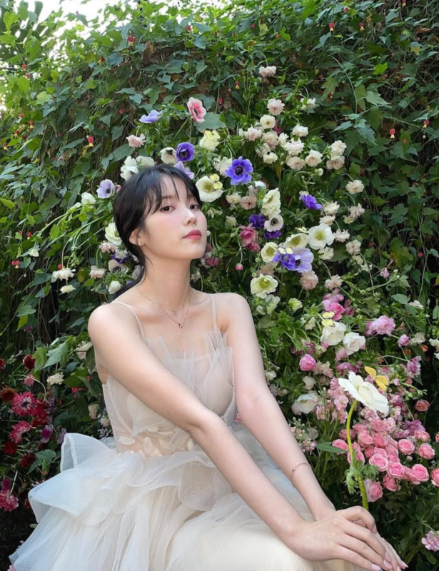 【IU|把人生的重量,唱成如夢似幻的月亮之力🌙】 3 SCR 20251231 lsvq
